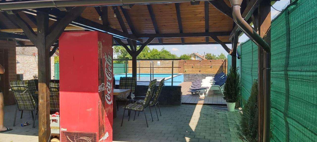 Kuca Sa Bazenom Sparta Holiday home Dugo Selo